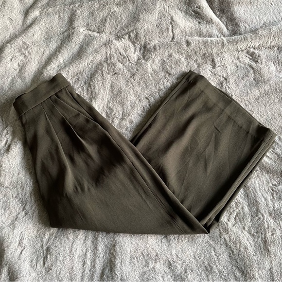 Babaton - Clifford Pant (Tuscan Olive) - Picture 9 of 11